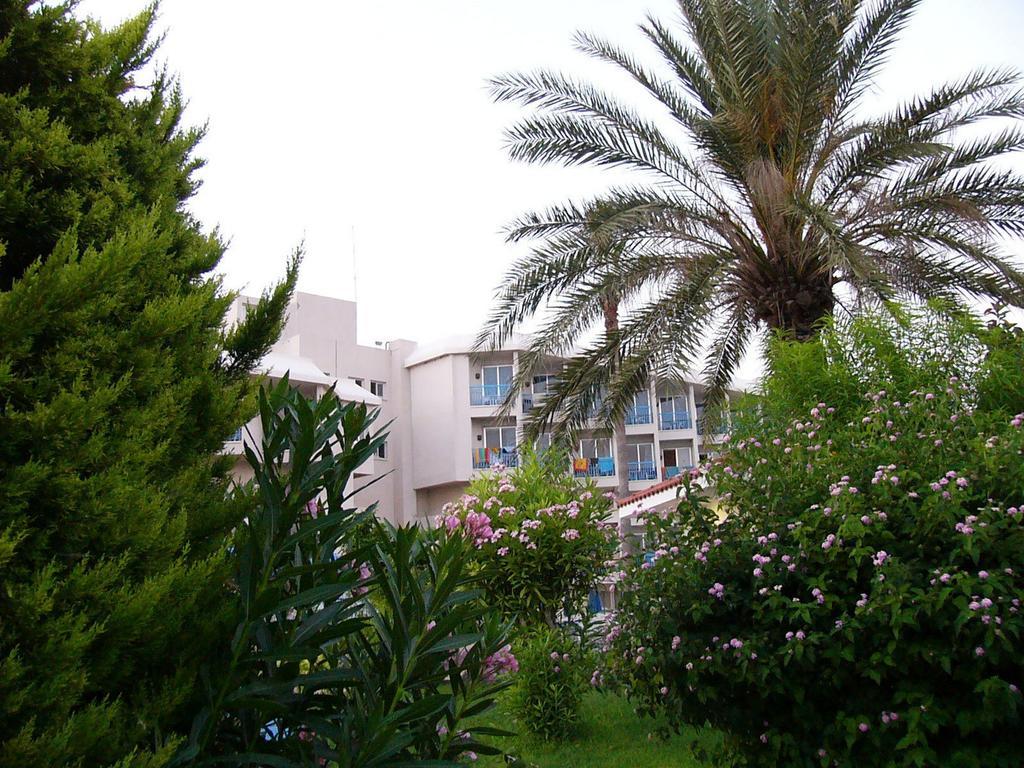 Otel Kissos 3*